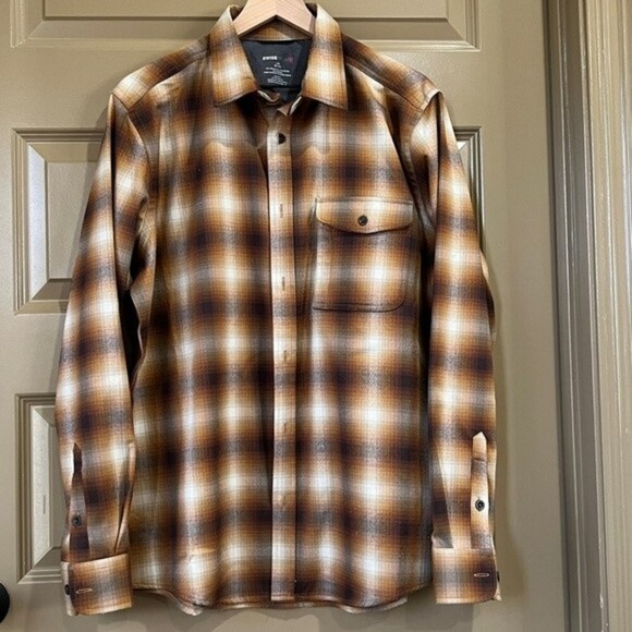 Swiss Tech Brown Plaid Long Sleeve Polyester Stretch Casual Shacket Thick Shirt - Picture 1 of 8